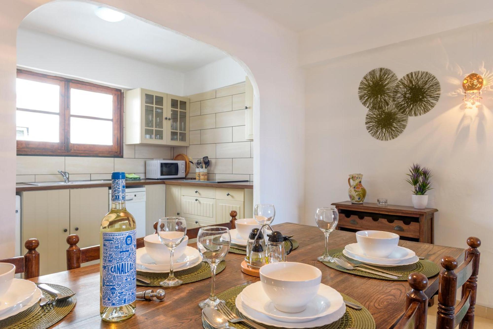 Port Perfection: Your Dream Apartment By The Beach Jávea エクステリア 写真